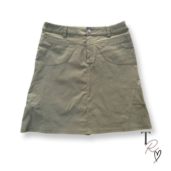 Athleta Take a Hike Casual Travel Skirt Faux Skort in Green Size 8 - Picture 1 of 11